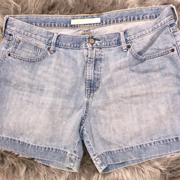 Old Navy Pants - Old Navy Women's Mid Rise Shorts